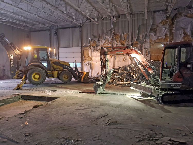 Jaguar Land Rover <br>West Island