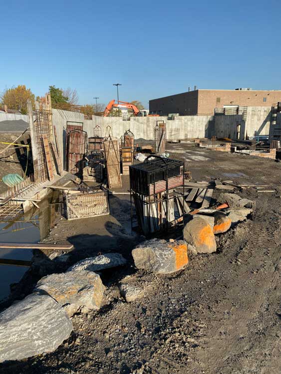 Jaguar Land Rover <br>West Island